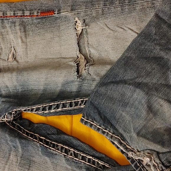 True Religion Distressed Jeans - Picture 5 of 8